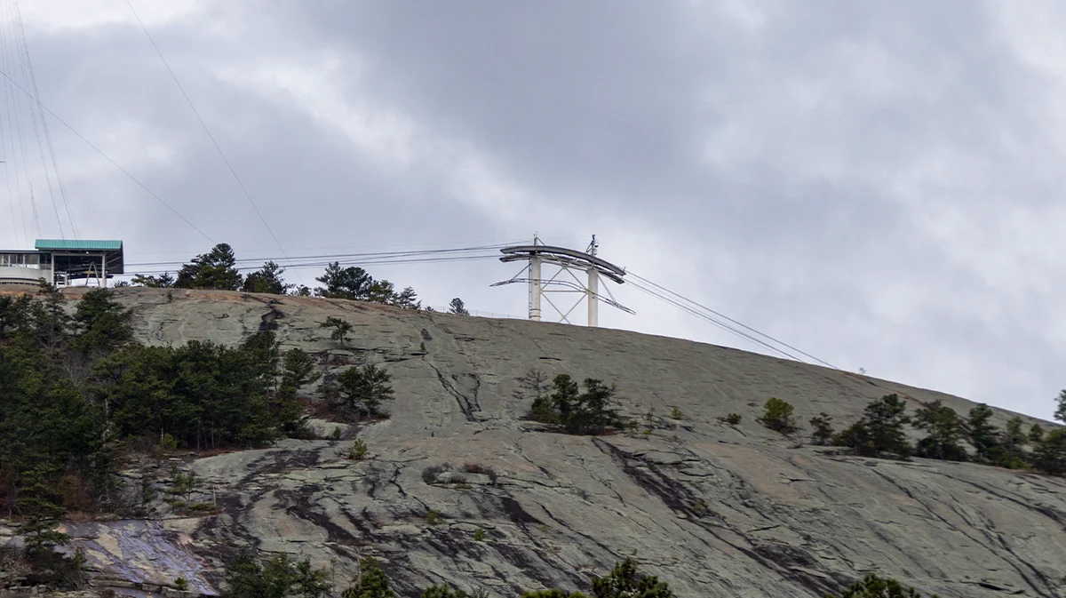 Canon R7 with Tamron at 100mm on the skylift pylon